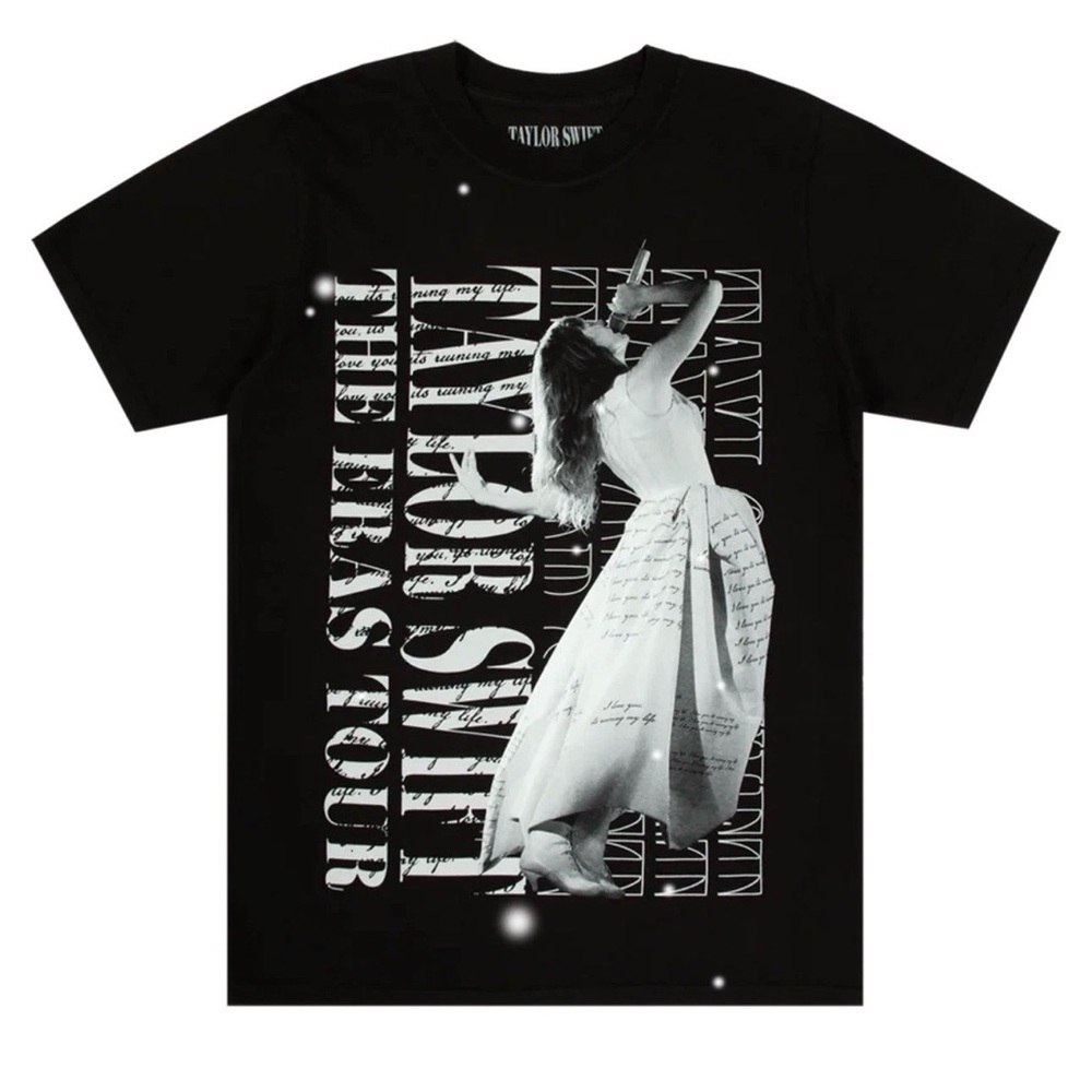 Taylor Swift The Eras Tour TTPD Live Photo Oversized Tee, SizeM New in packaging